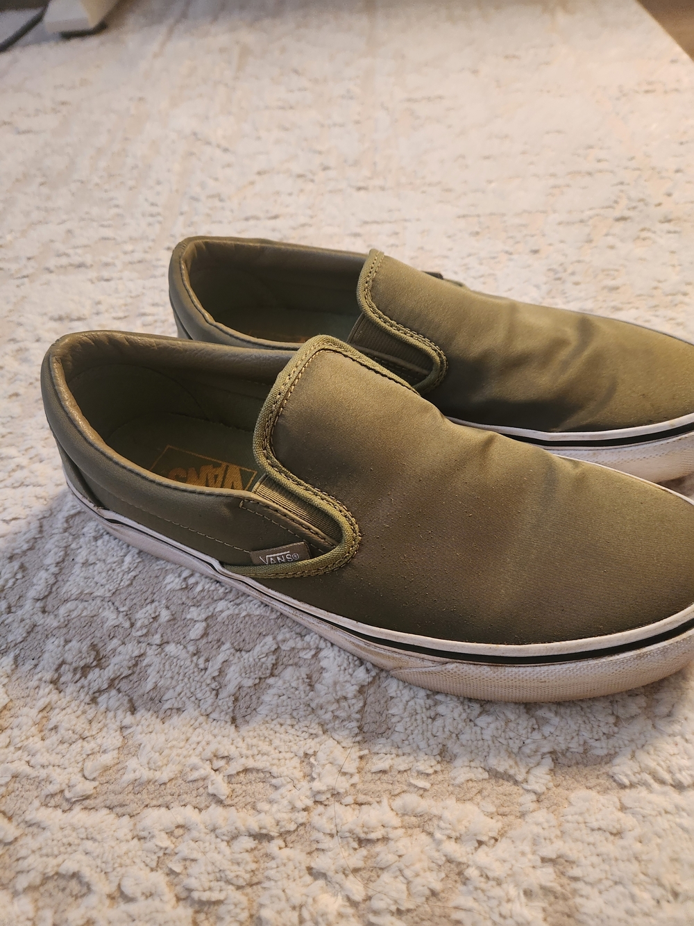 Vans Classic Slip-On in Olive